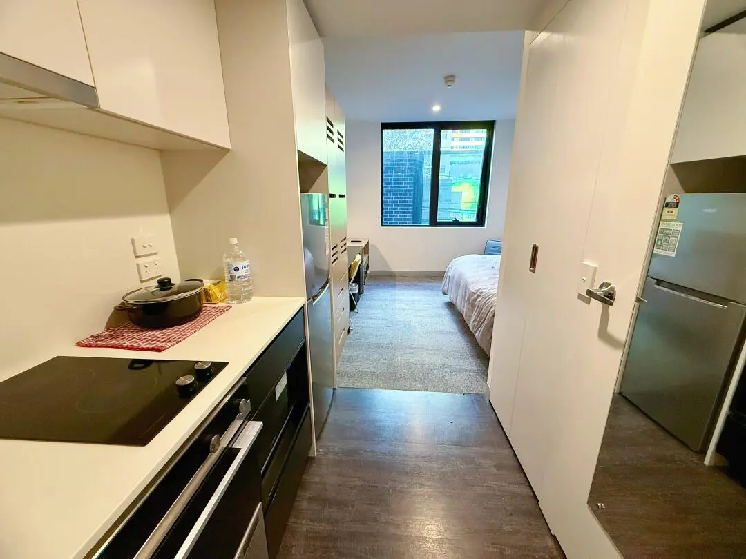 有人接吗｜墨大门口4xx的低价studio