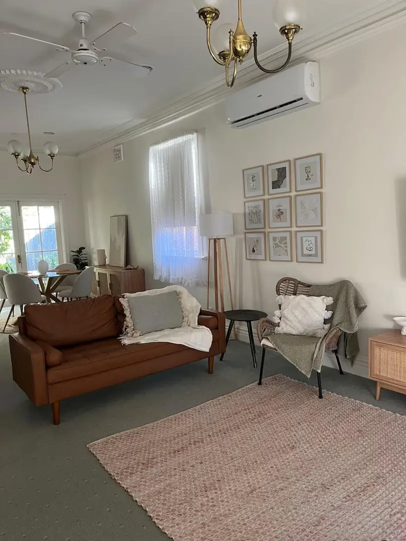 布里斯班低價轉帶露台的1b1b