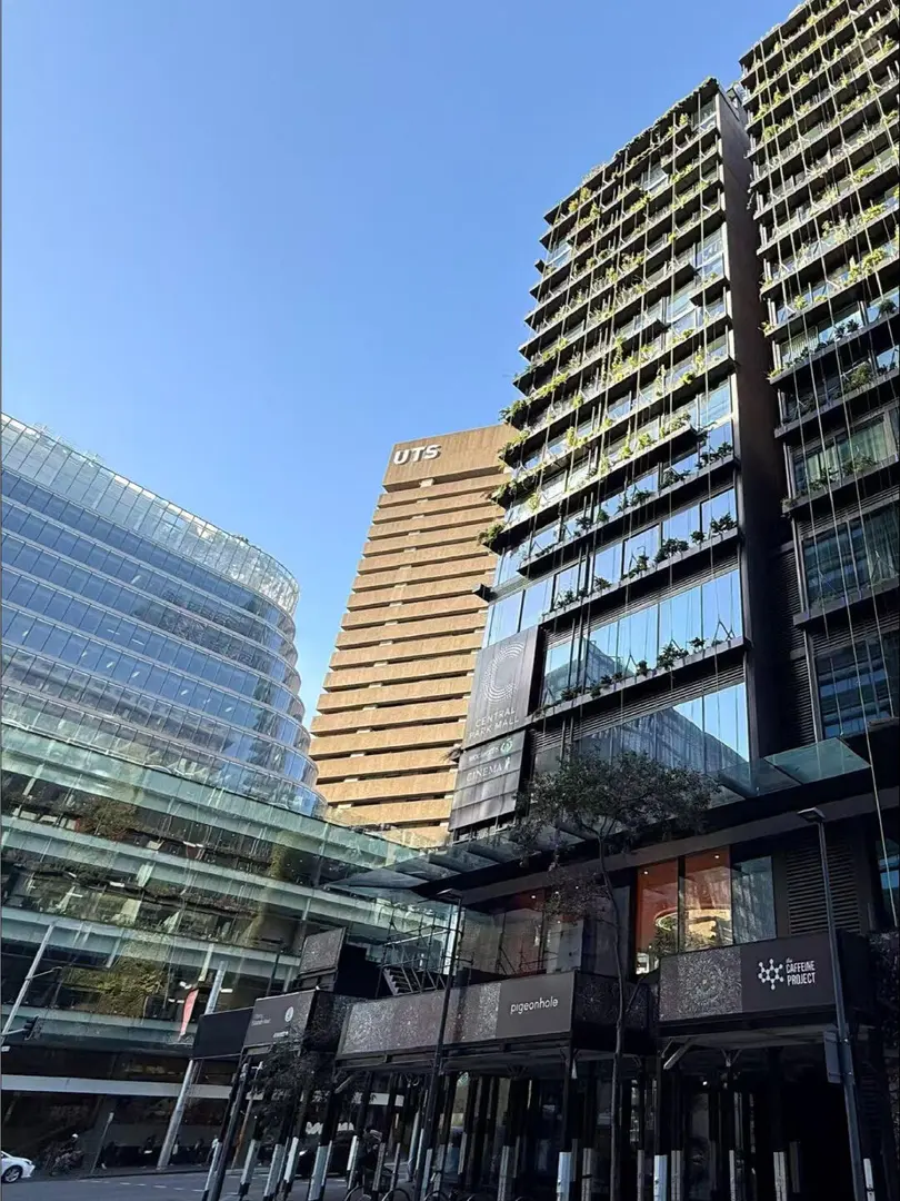 草樓Studio｜房間內獨立洗烘機&陽台☀️