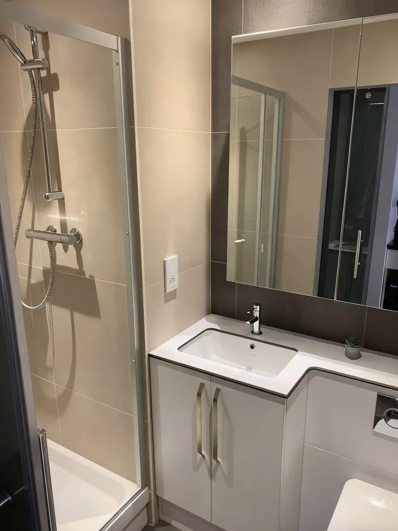 諾丁漢近學校和ct的studio，急轉！包bill！