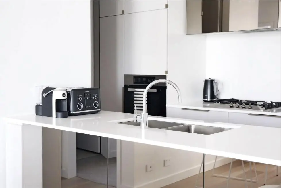 房東直租｜雪梨1b1b、高樓層