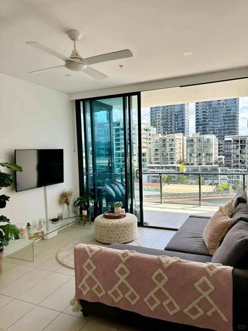 布里斯班➗帶陽台1b1b｜包bills 🉑雙人