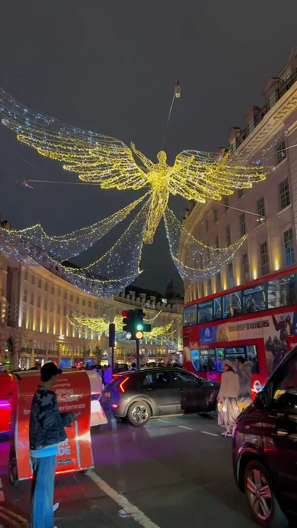 英國進入冬令時 天使燈再次亮起