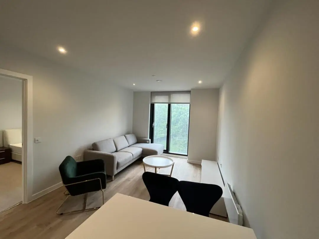 布里斯托整套1b➗全包家具家电baobill