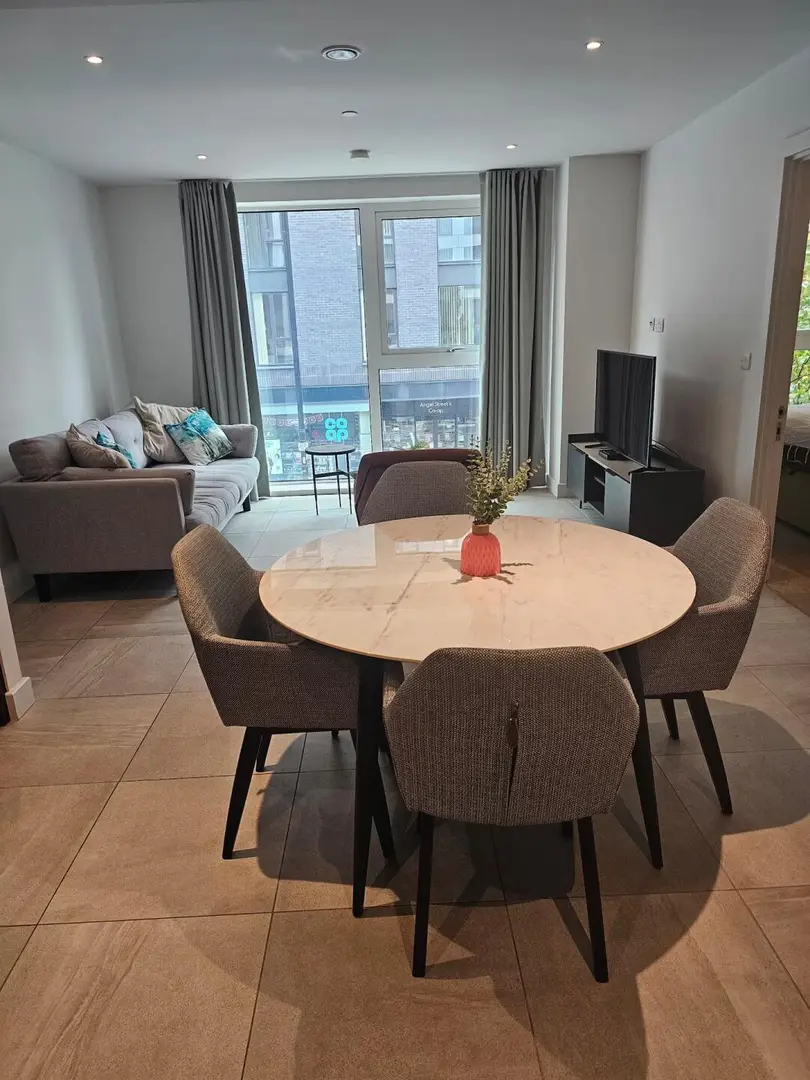 近曼大，包bill的1b1b提前找下任租客