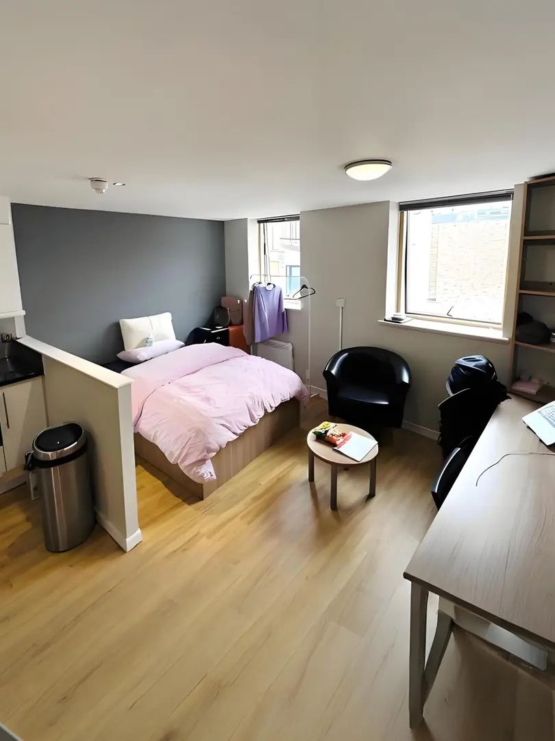 曼城studio轉租｜獨立廚衛｜步行到曼大！