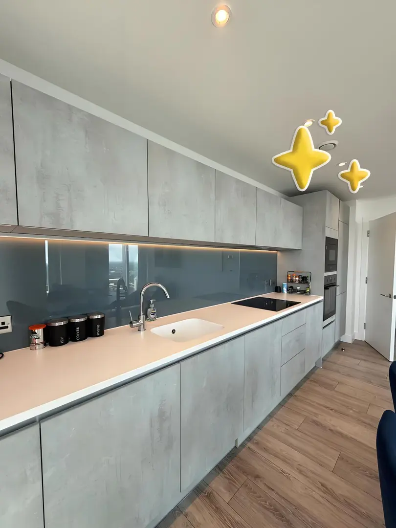 近曼大2b2b找室友❗️大落地窗包bills❗️