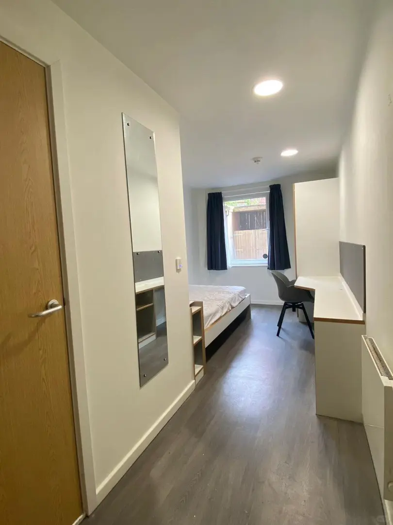 利茲26fall誰來一起拼室友～100+pw帶獨衛