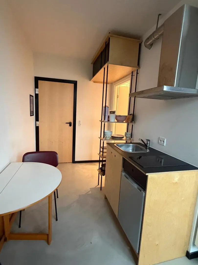 爱丁堡出租包bill的studio在gs和kb校区中间