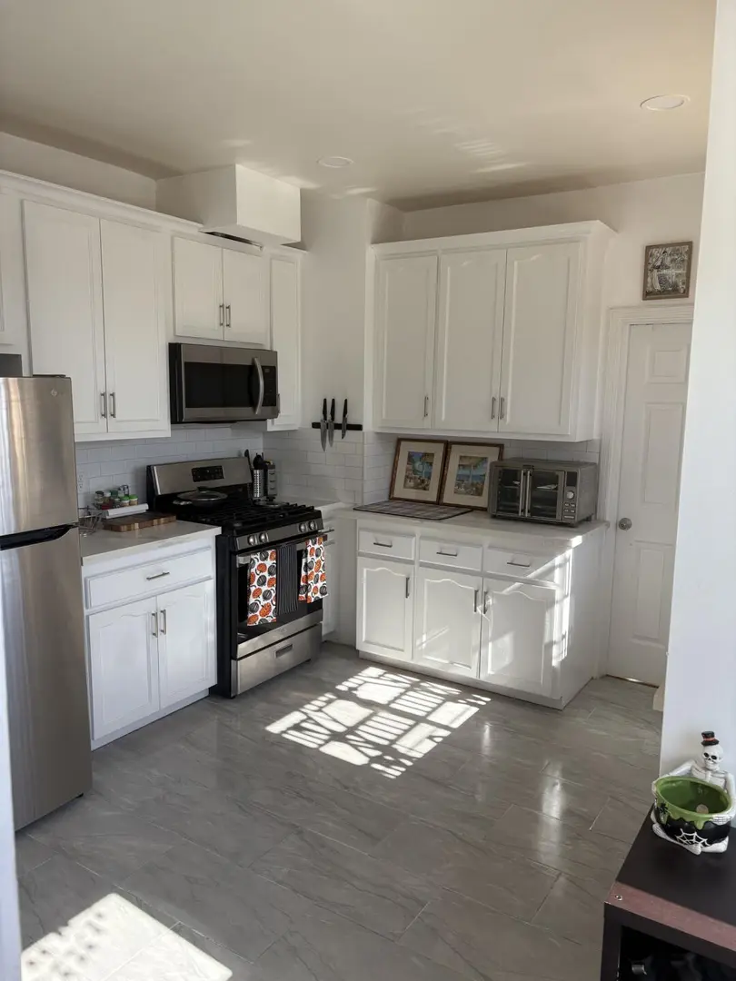 Adelaide｜大落地窗1b1b 房东直租