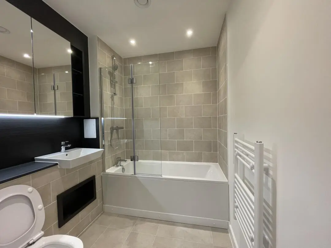 在謝菲終於住上了心儀的1b1b公寓😍