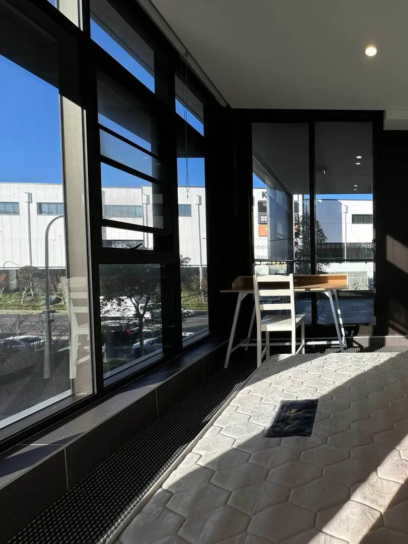 Waterloo两房+study 12月初可入住