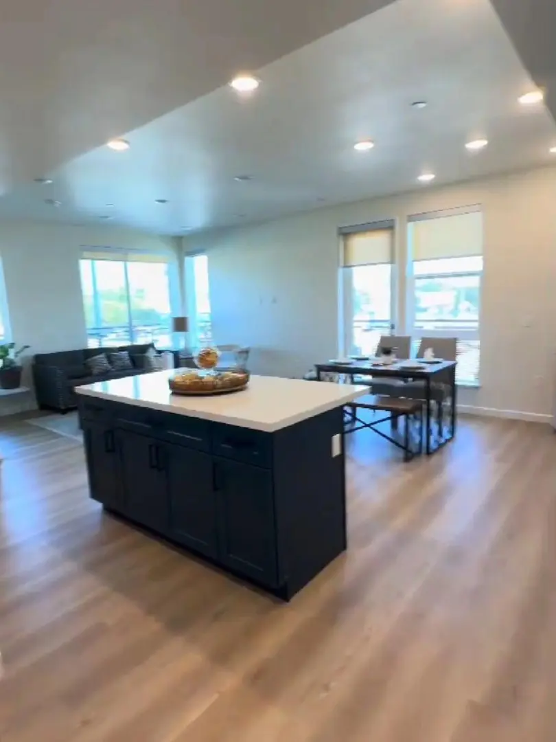 Arcadia｜温馨精致2b2b 跟朋友一起…【急】