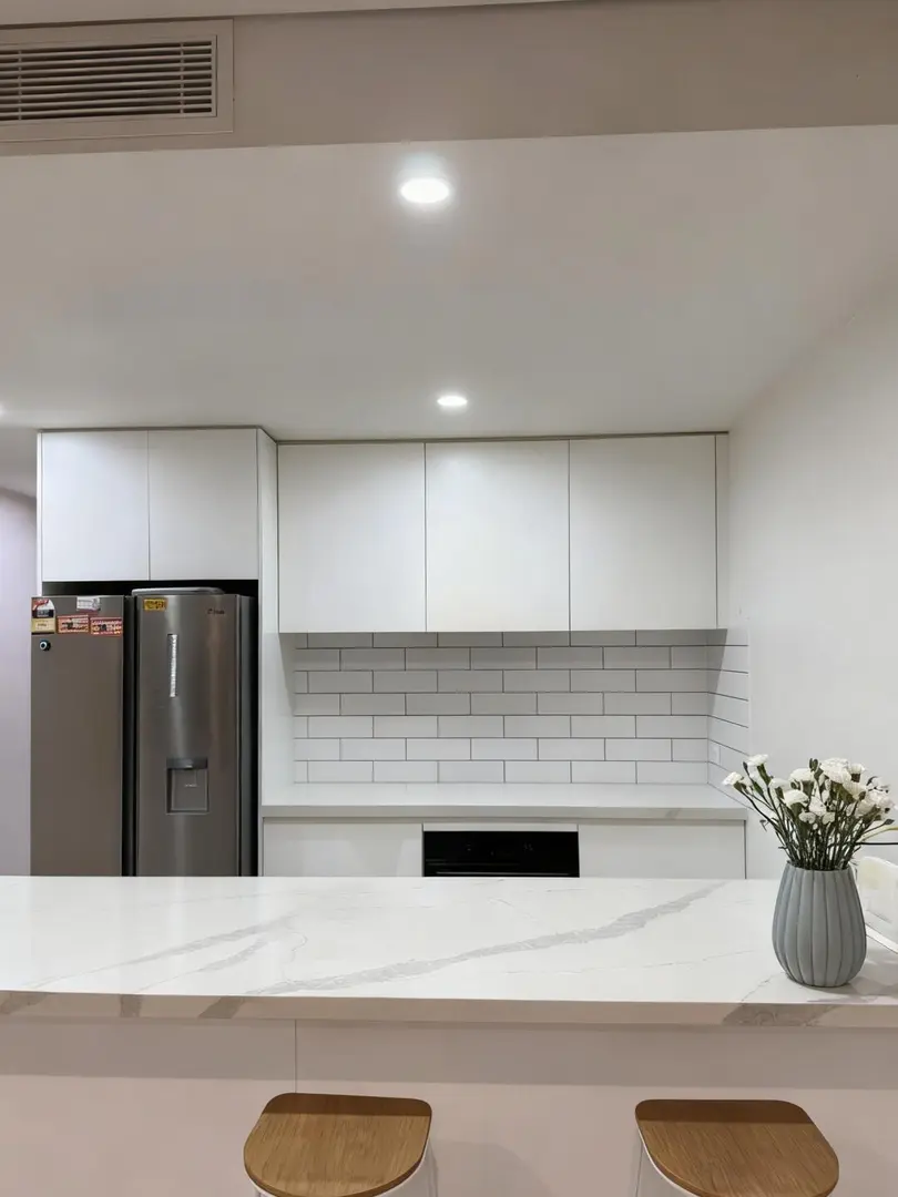 悉尼Waterloo学校旁1b1b，找个有缘人接