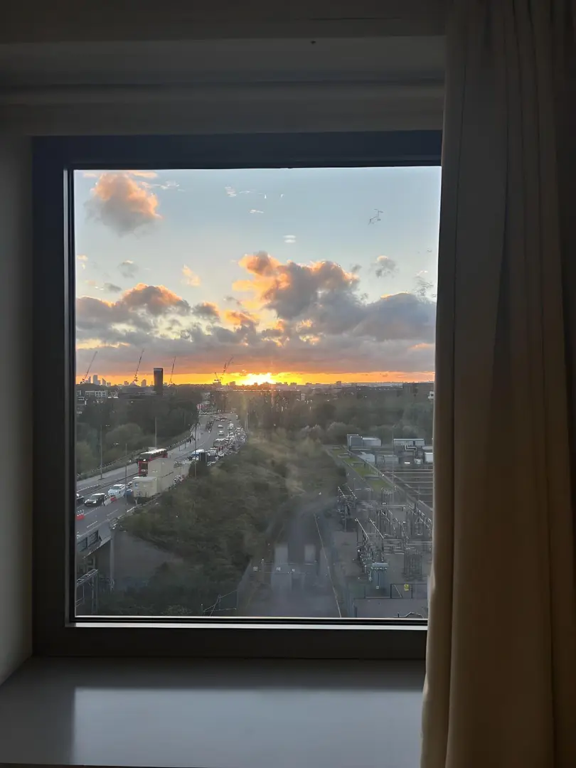 伦敦Stratford➗自住studio~大落地窗包bill