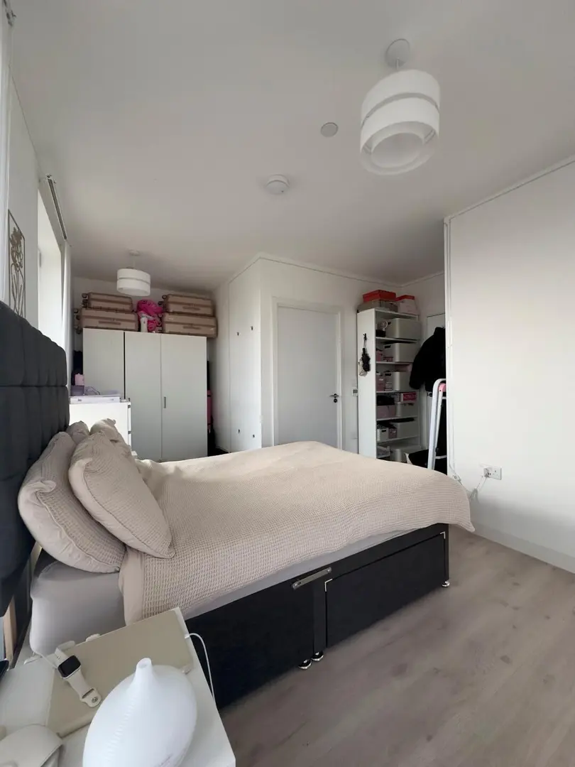 伦敦急转➗1b1b300+pw可双人