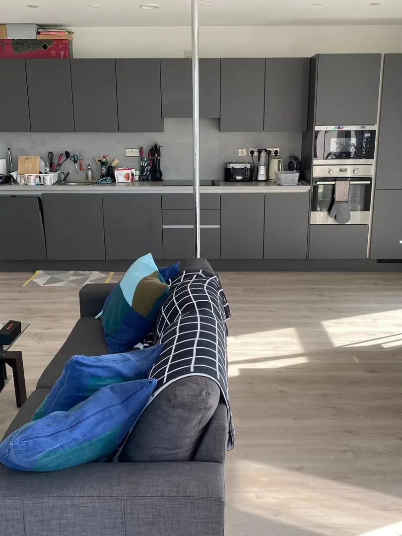 伦敦急转➗1b1b300+pw可双人