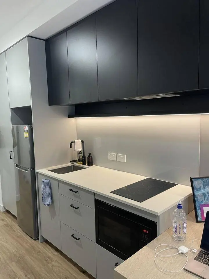 布里斯托2开头新楼 studio找下一任租客