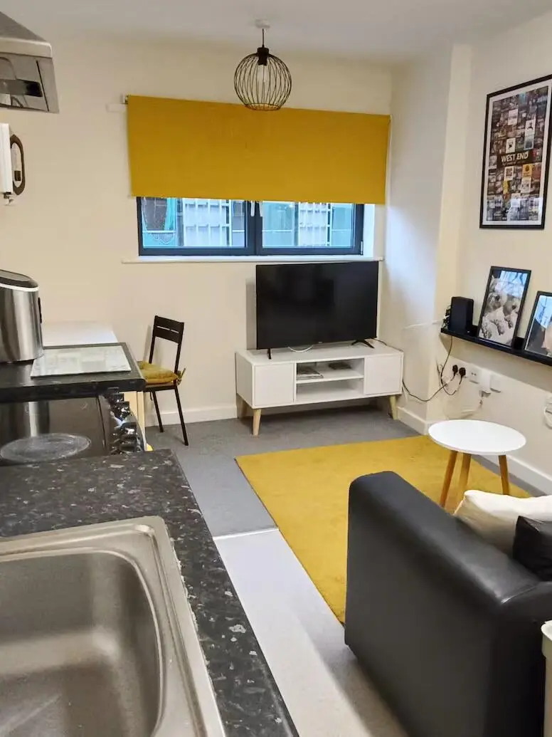 ➗纽大旁边的studio 包bills