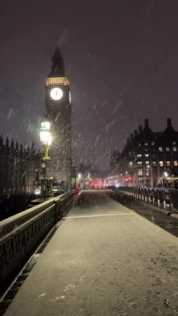 倫敦真的下雪啦～