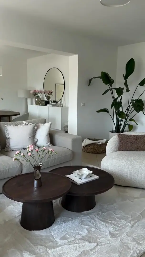 伦敦➗新装修1b1b  简约风  送家具、家电