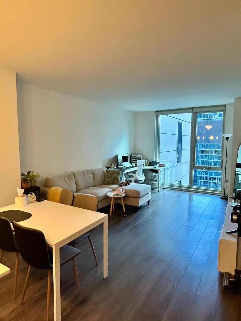 墨尔本CBD急➗落地窗1b1b｜家具齐全 包bill