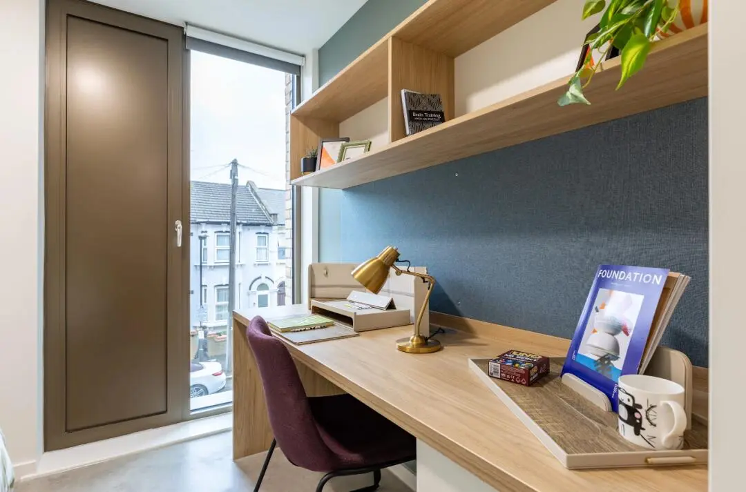 伦敦留学生公寓推荐，免费早餐+入户清洁✨