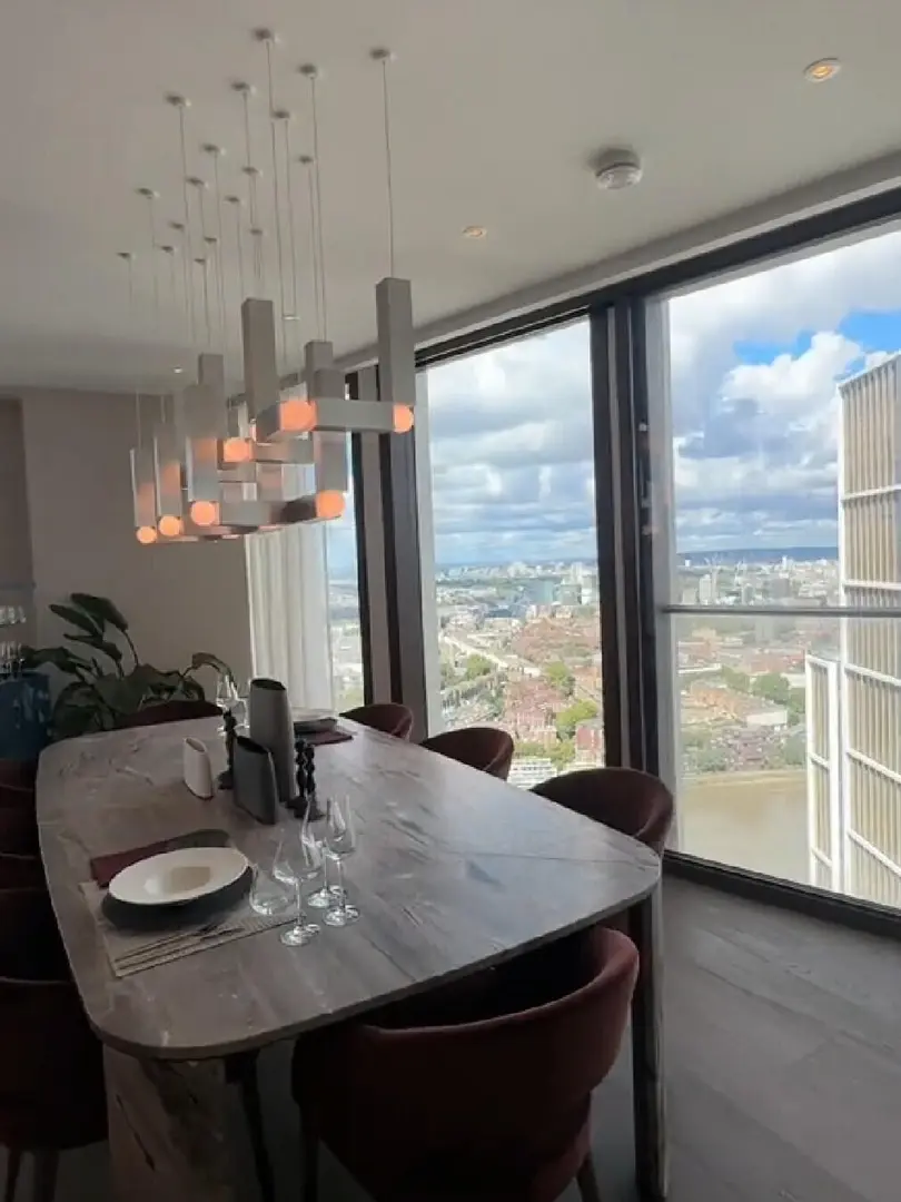 伦敦帮转➗大落地窗2b2b