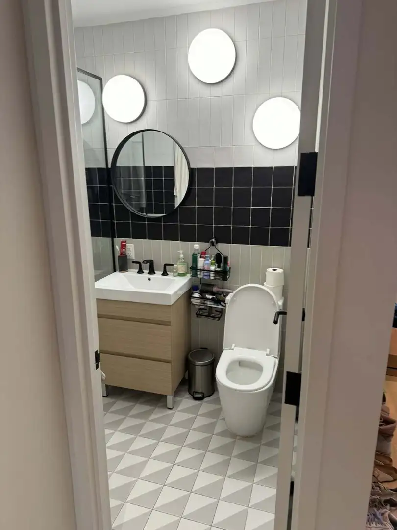 Stratford滴个留学生室友～骨折价急找