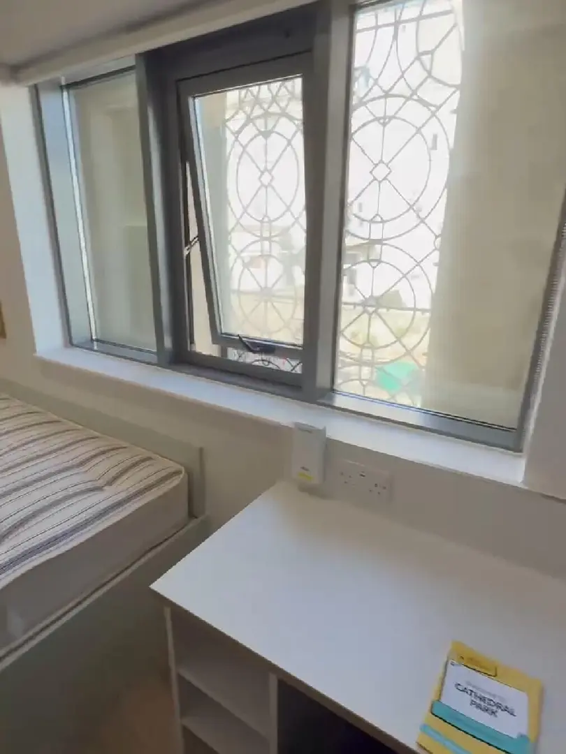 布里斯托坡上新装修好房