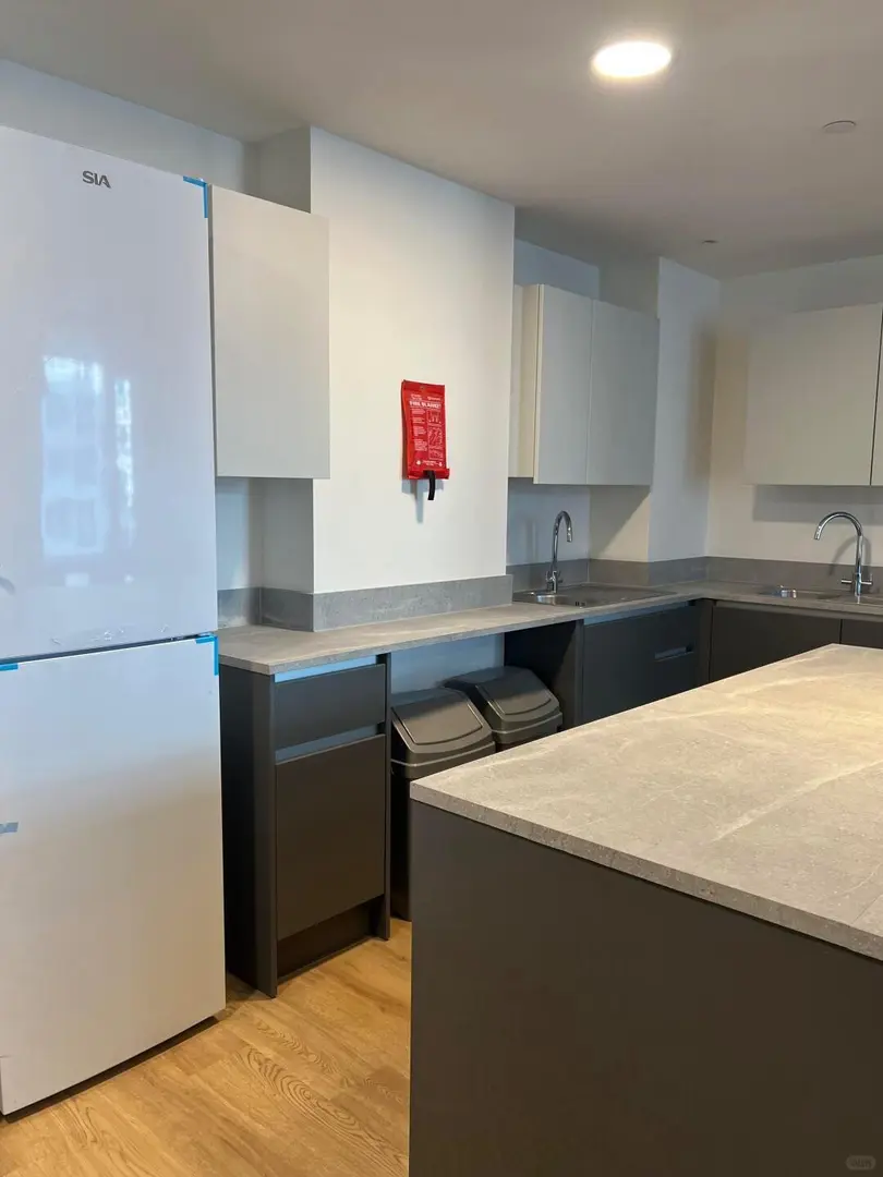 纽卡斯尔ensuite转租，10min到学校