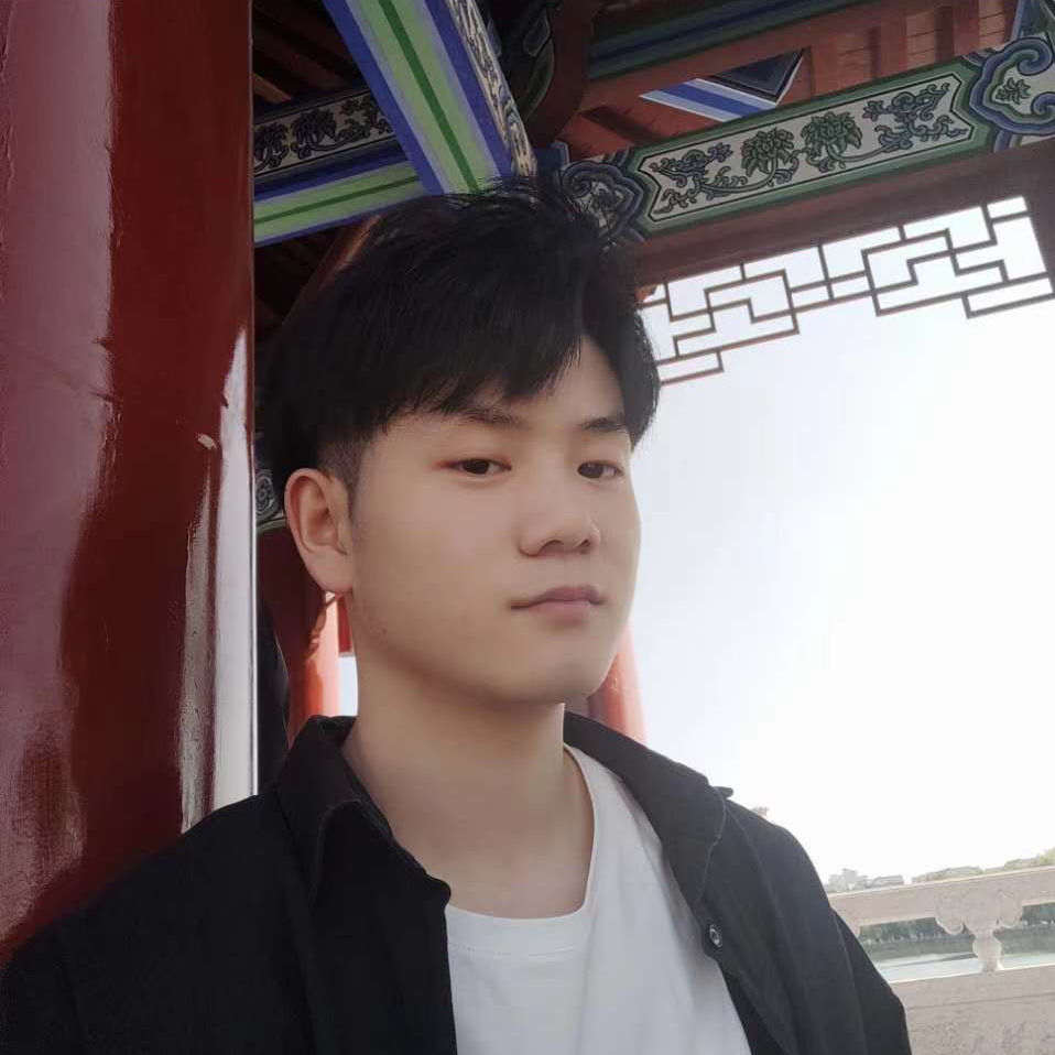 满屋的书架和大空间studio～