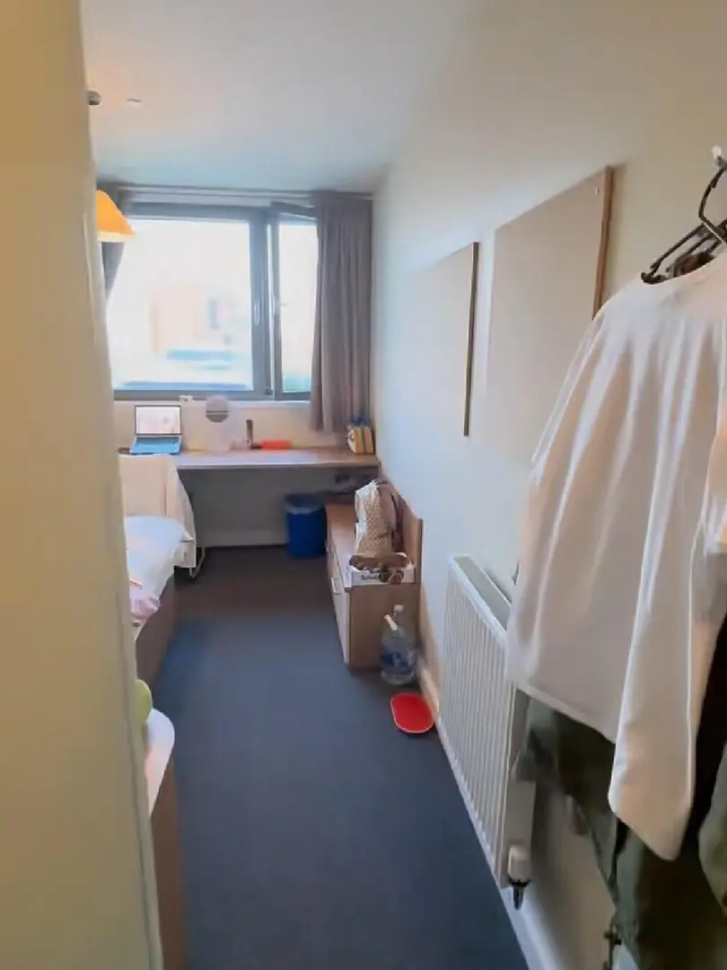 25分鐘到ucl 只要2**的公寓也太香了吧