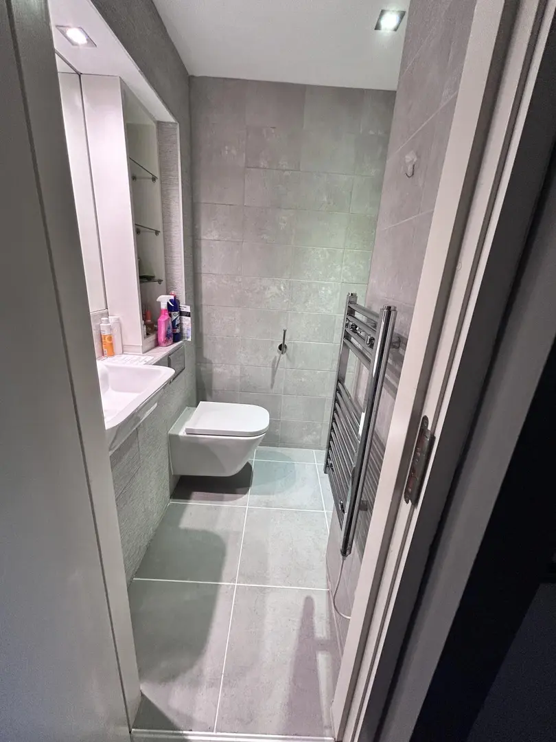 布里斯托｜新老校区中间位置｜两边都近