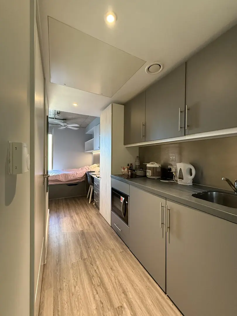 房东直出London斯丢丢，3xxpw走合同