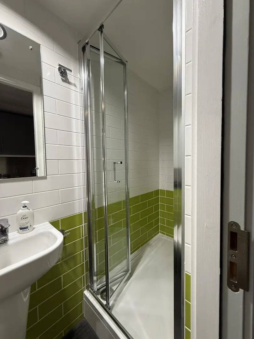 房东直出London斯丢丢，3xxpw走合同