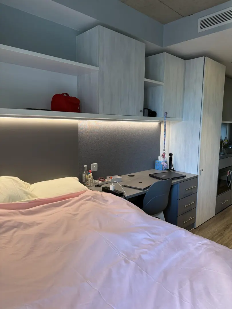 房东直出London斯丢丢，3xxpw走合同