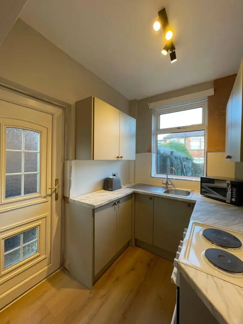 紐卡2b找下任租客～100+包bills，租期可議