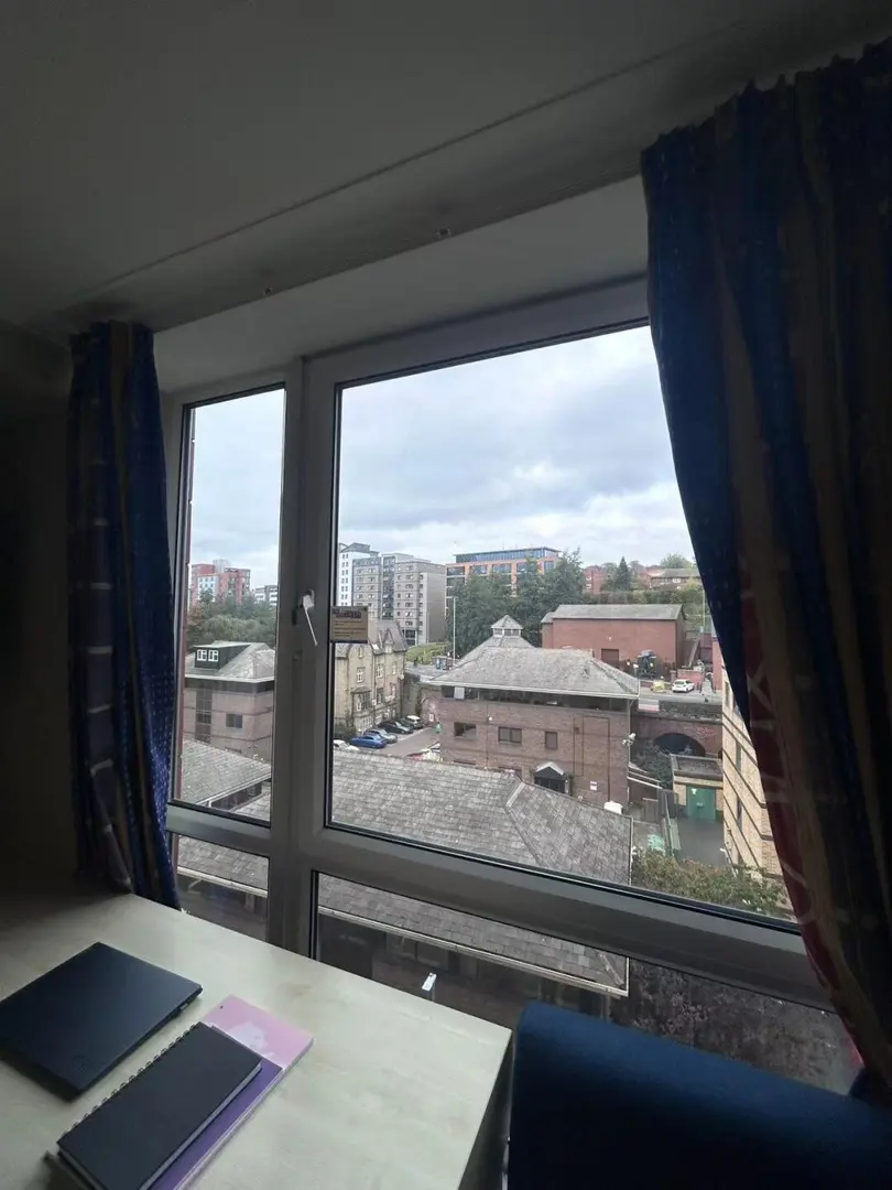 利兹26fall，出一间大平studio，195pw