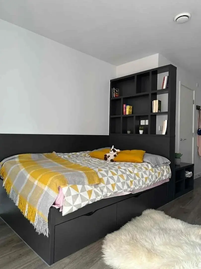 伦敦东一区高层落地窗，地铁18分钟直达ucl