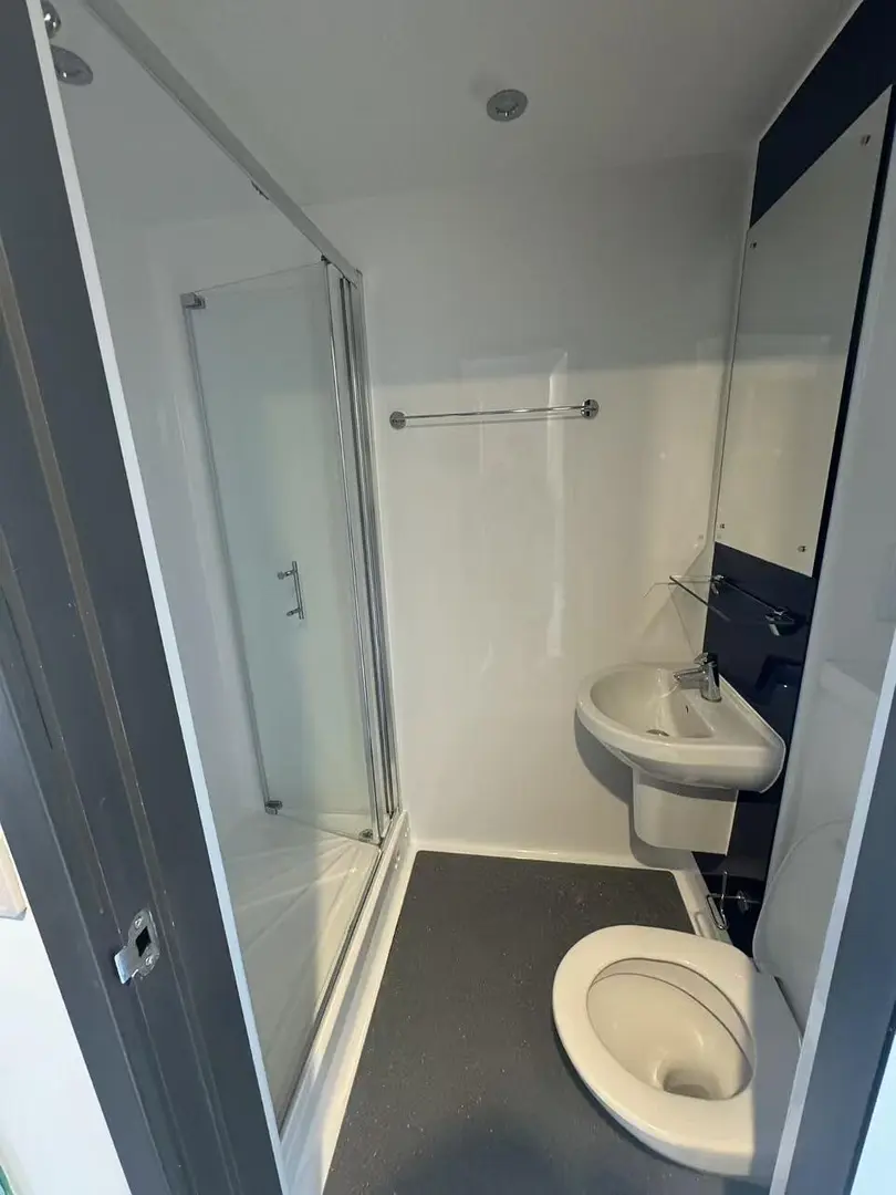 利兹花小💰住包bill 带洗烘studio太香了