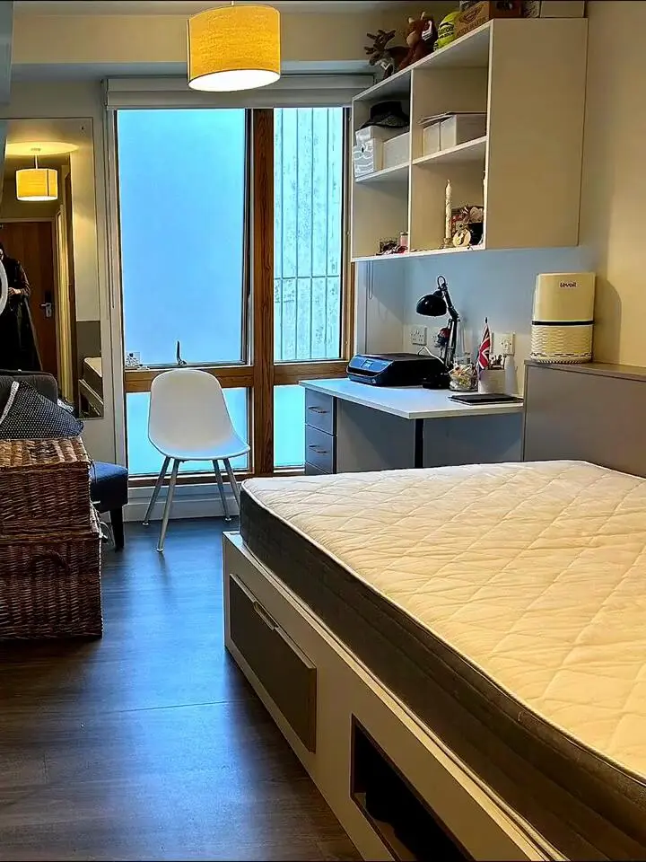 倫敦🇬🇧落地窗大Studio戶型❗️❗️