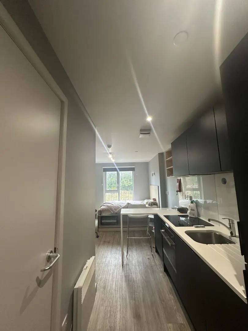 愛丁堡 KB 校區｜溫馨 Studio 周租 2xx 鎊