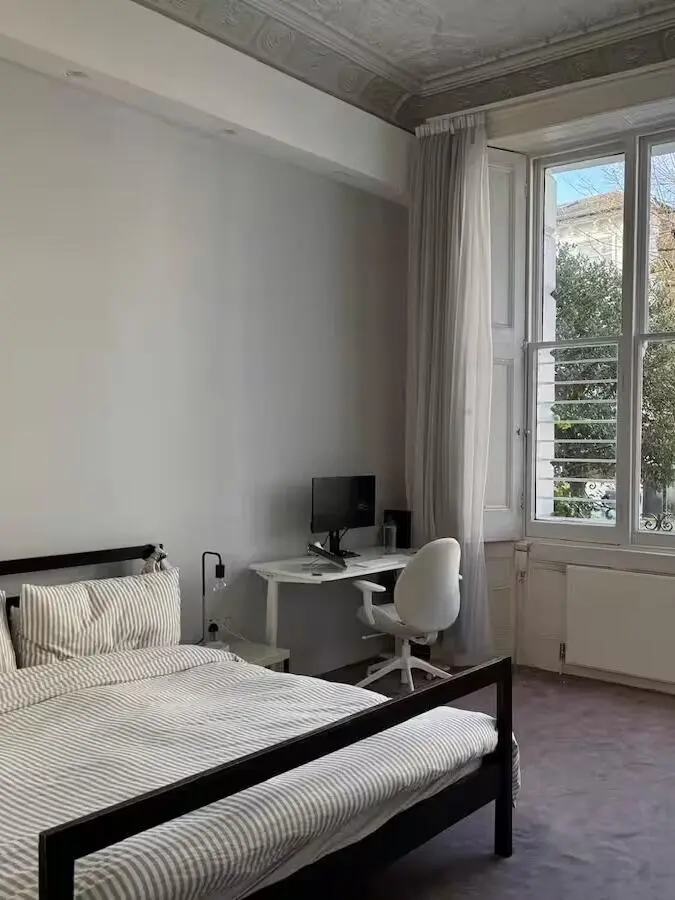 南安普顿市中心Studio转租 落地窗采光佳