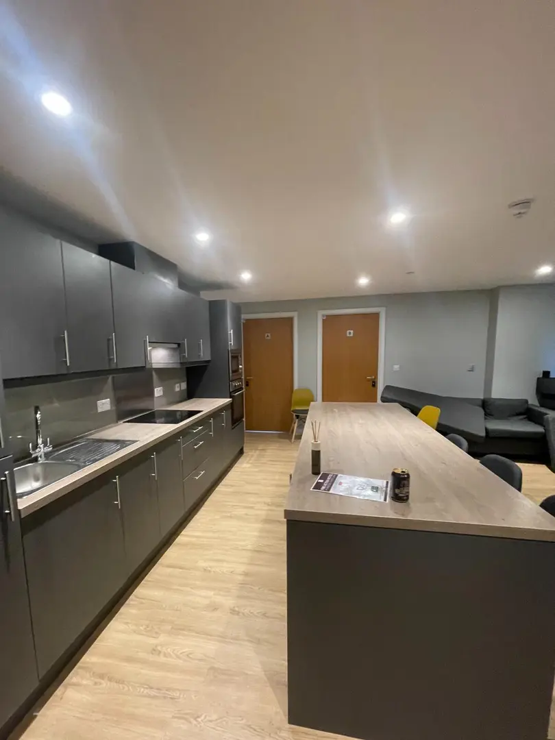 利兹市中心附近2b2b随缘出，包bill🔪