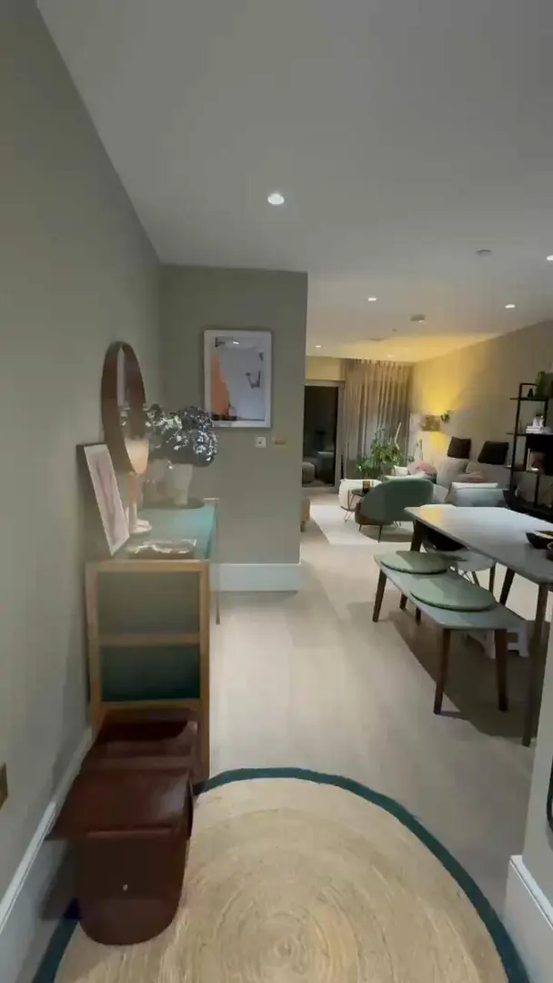 £2xxx随时入住精品1b