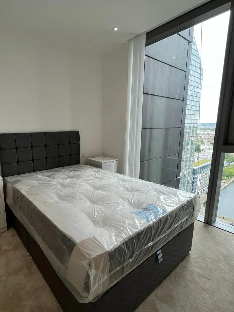 伦敦9月出个1b ucl的来