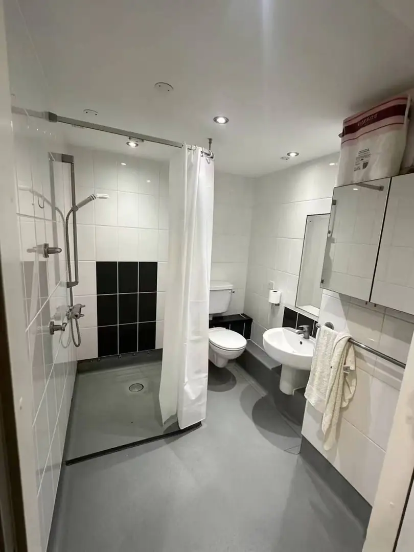 伦敦UCL旁Studio转租，地铁5min到校🚇