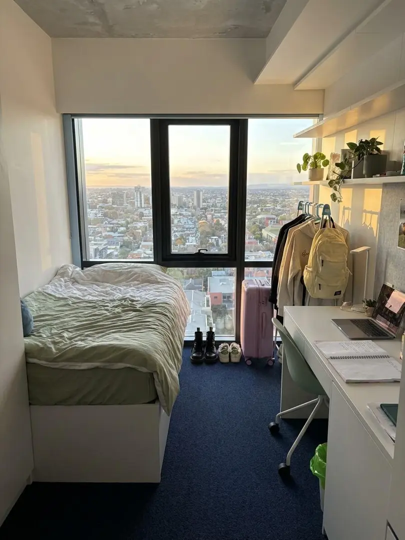 墨尔本包三餐学生公寓，24楼露台俯瞰城景