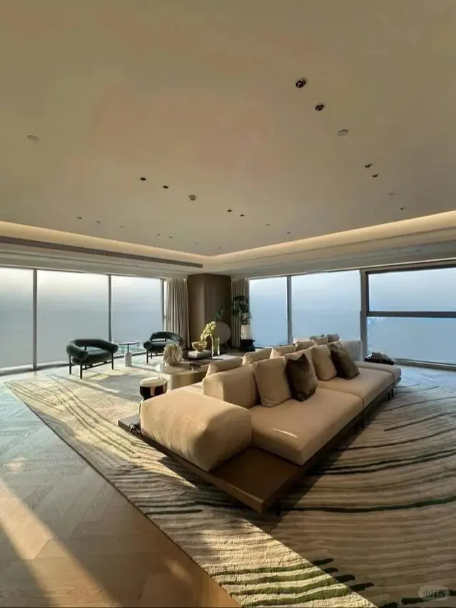 伦敦Aldgate 1b1b 拎包入住｜319pw 送家具